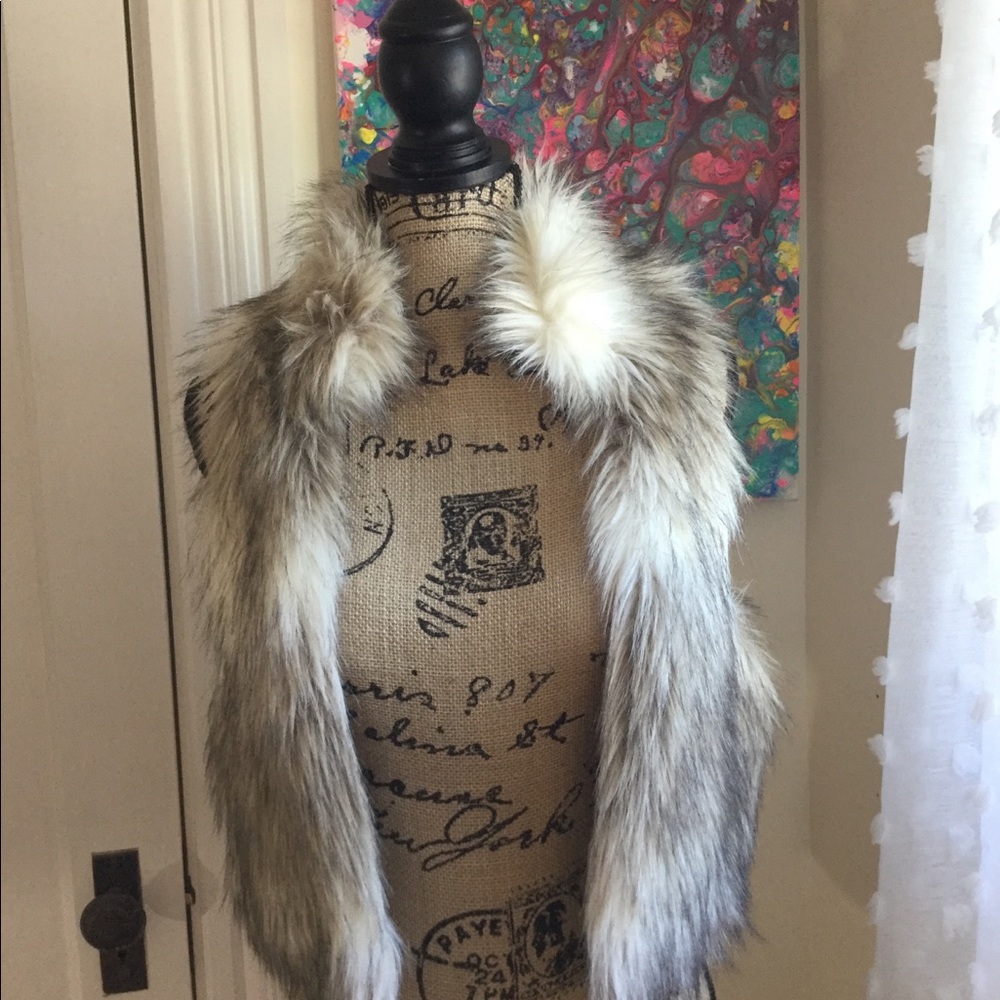 Ann Taylor Loft Luxe Faux Fur Vest XS/SP